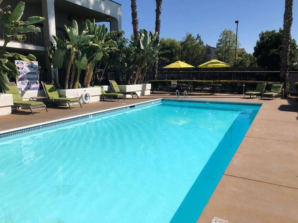Quality Inn Riverside Near Ucr And Downtown מראה חיצוני תמונה